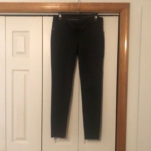 Simply Vera Wang tapered leg charcoal gray or off black pants
